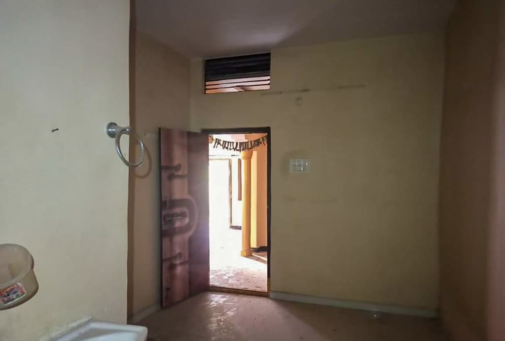 Property Photos 28