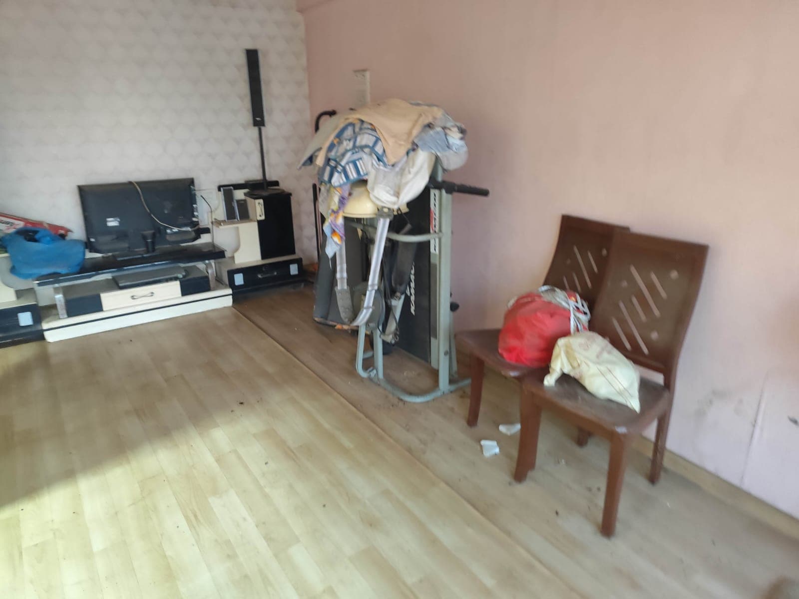 Property Photos 5
