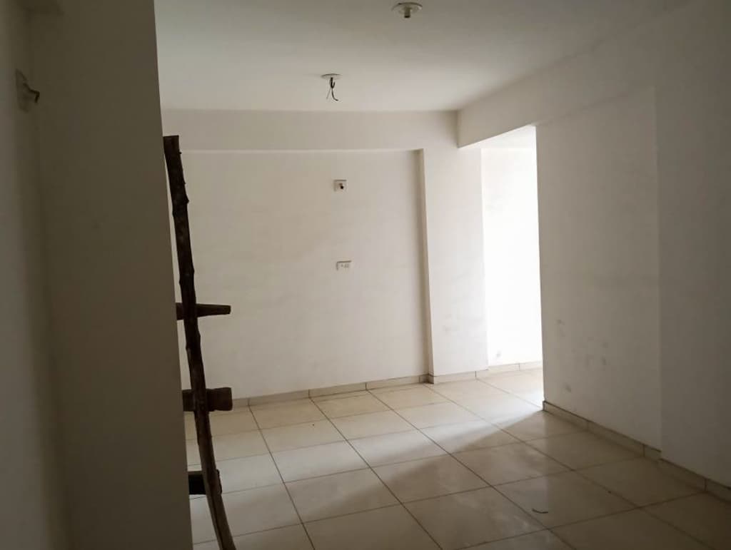 Property Photos 9