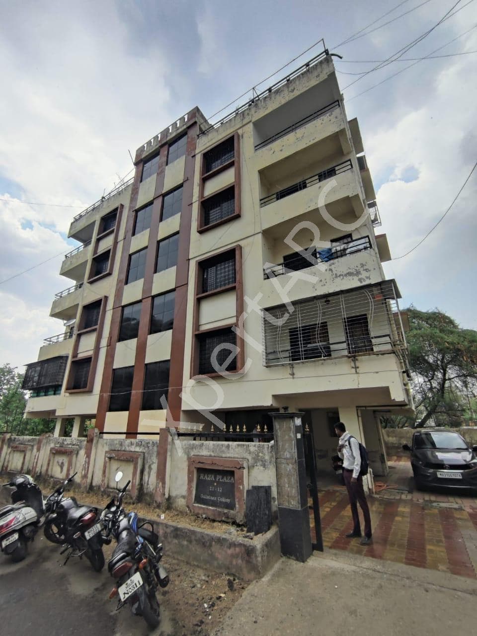 Property Photos 7