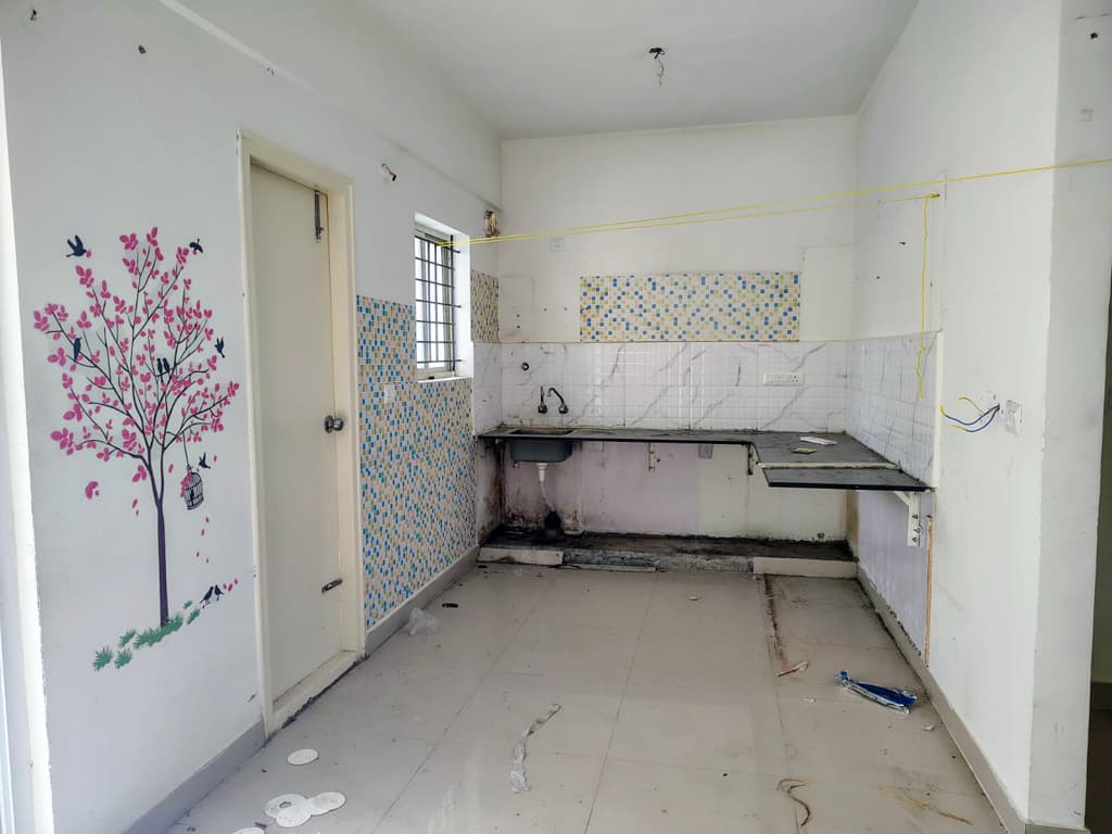 Property Photos 8