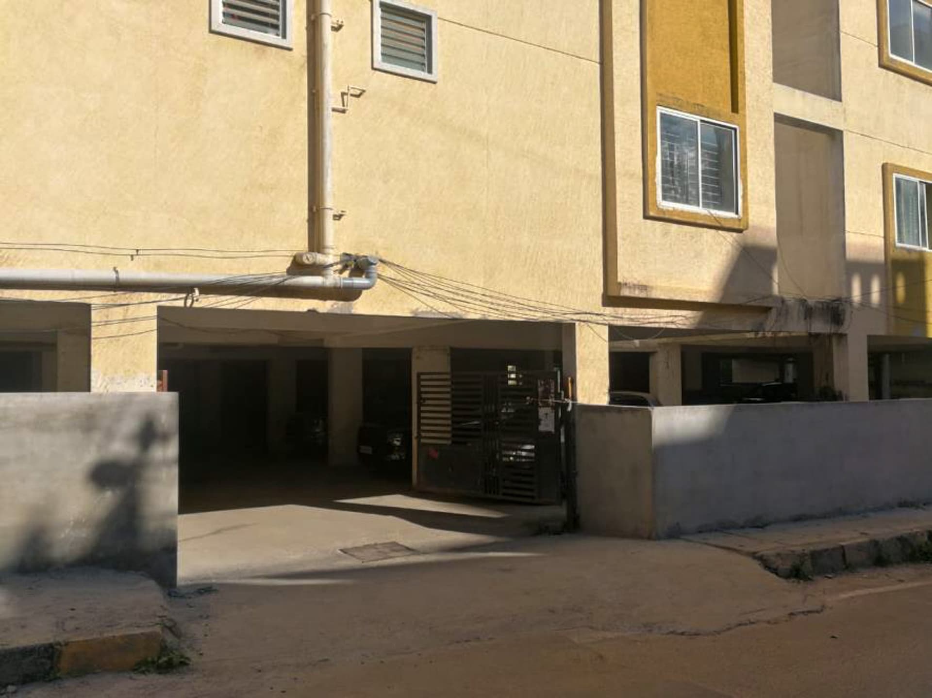 Property Photos 23
