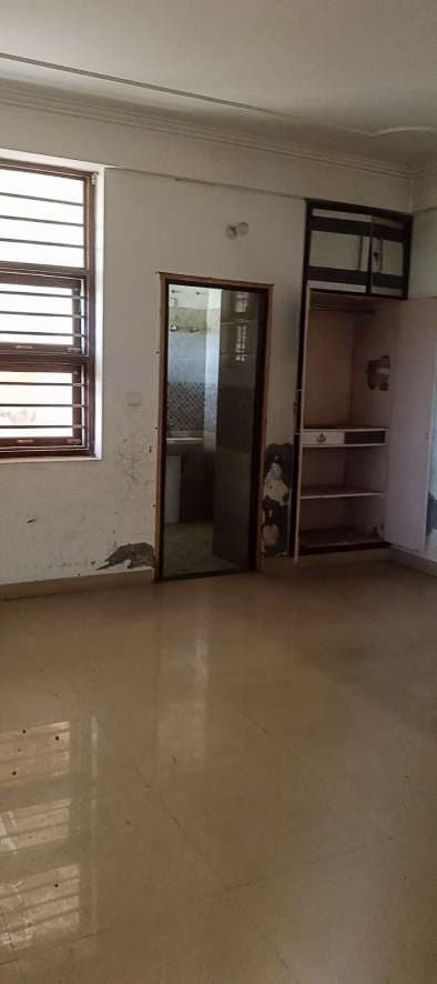 Property Photos 6