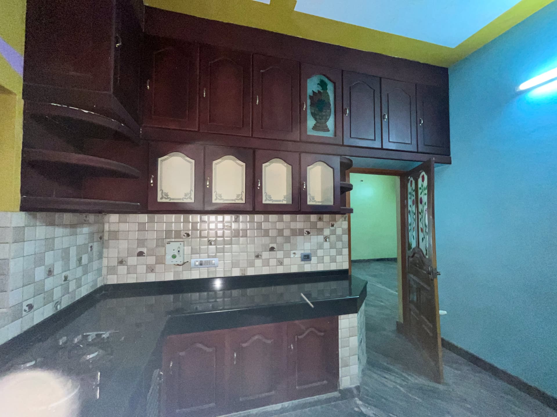 Property Photos 28