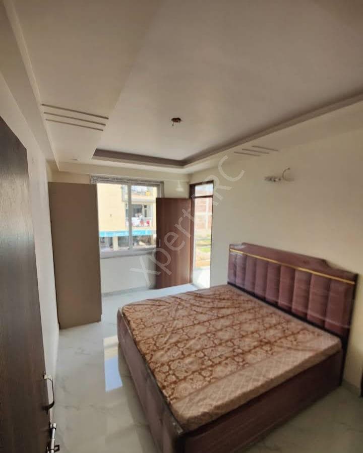 Property Photos 8