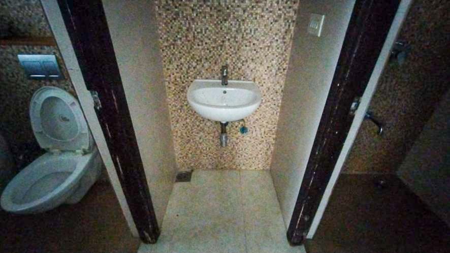 Property Photos 16