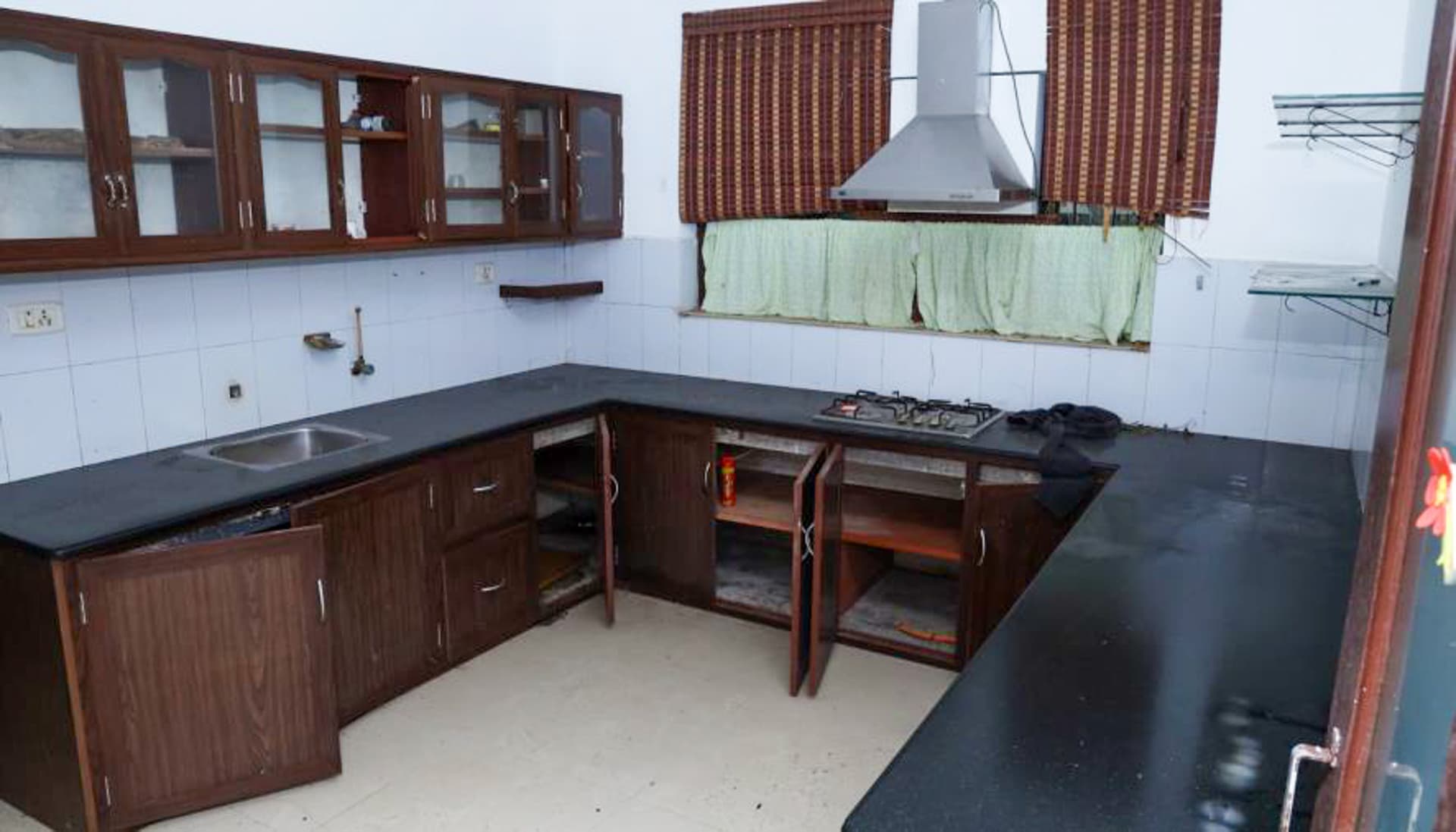 Property Photos 28