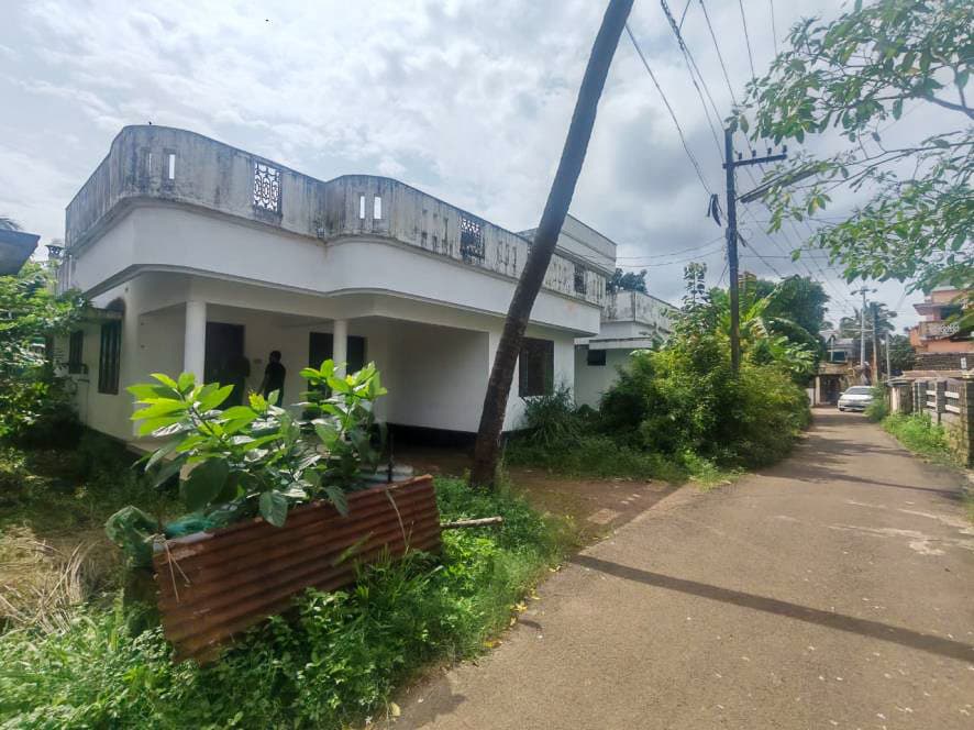 Property Photos 8