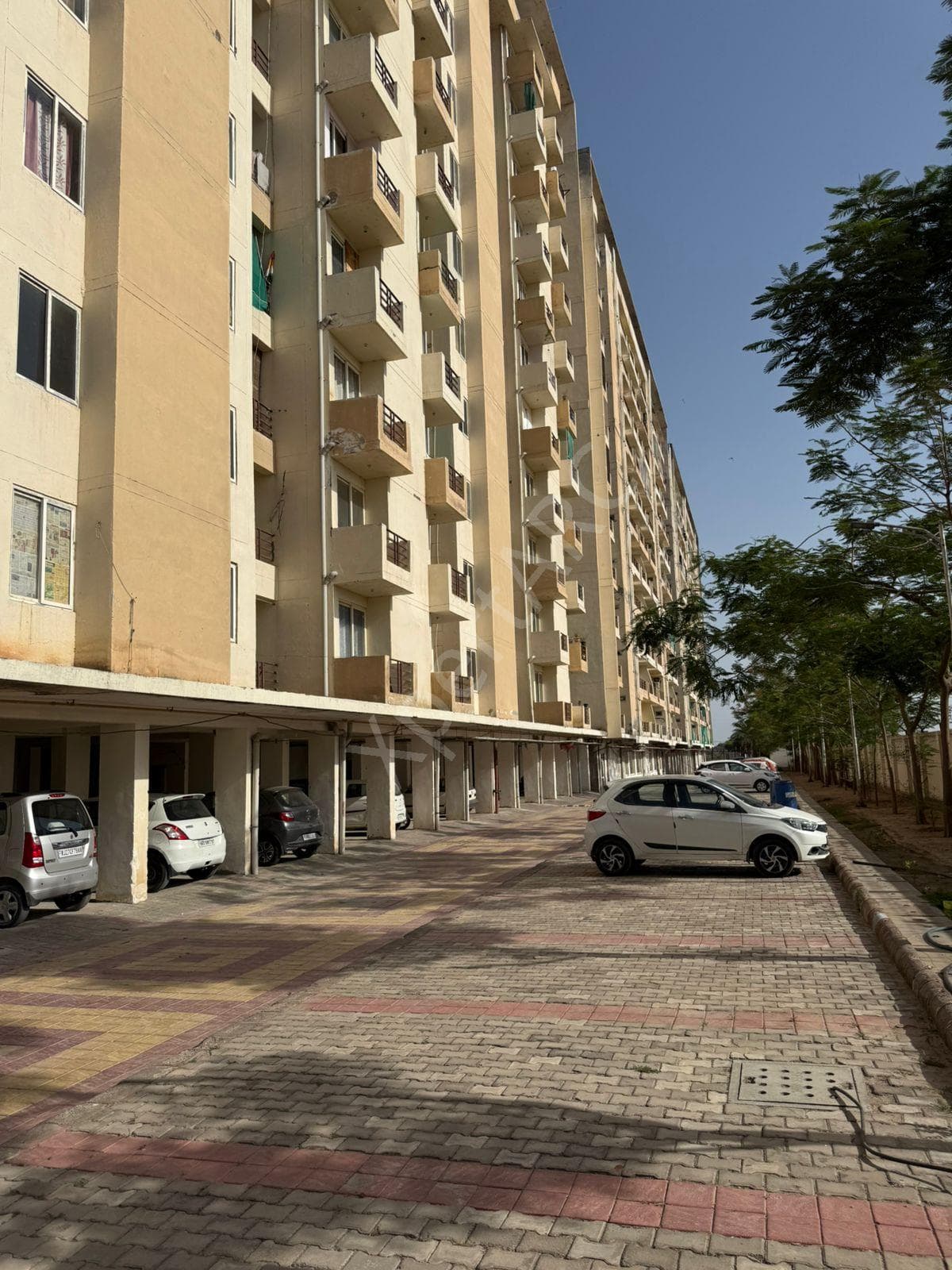 Property Photos 9