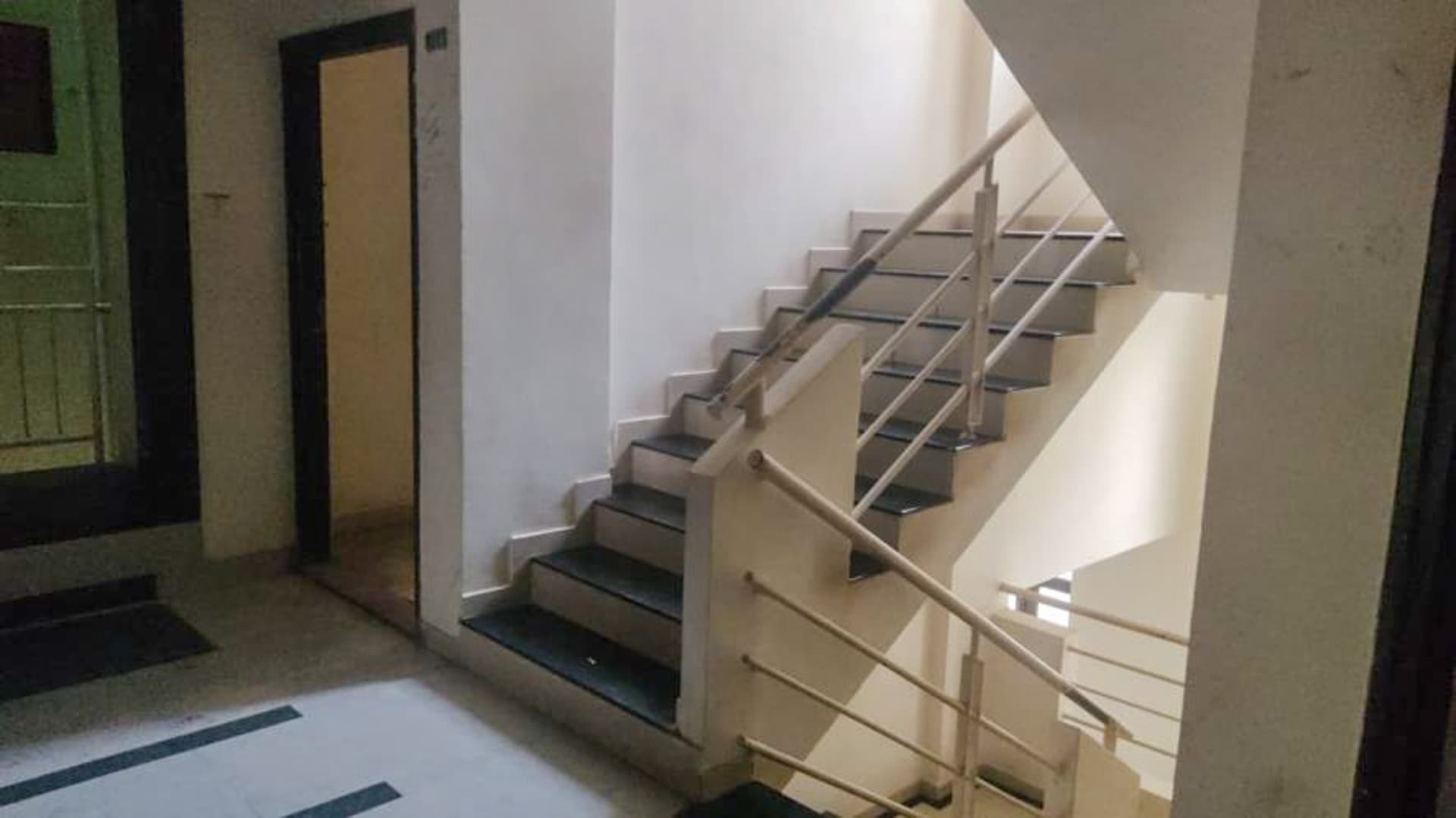 Property Photos 18