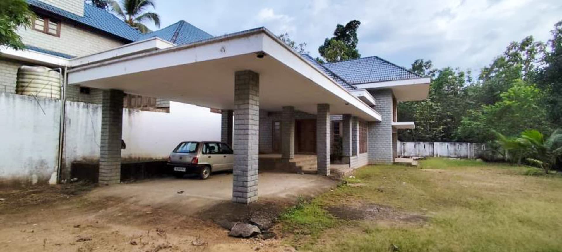 Property Photos 9