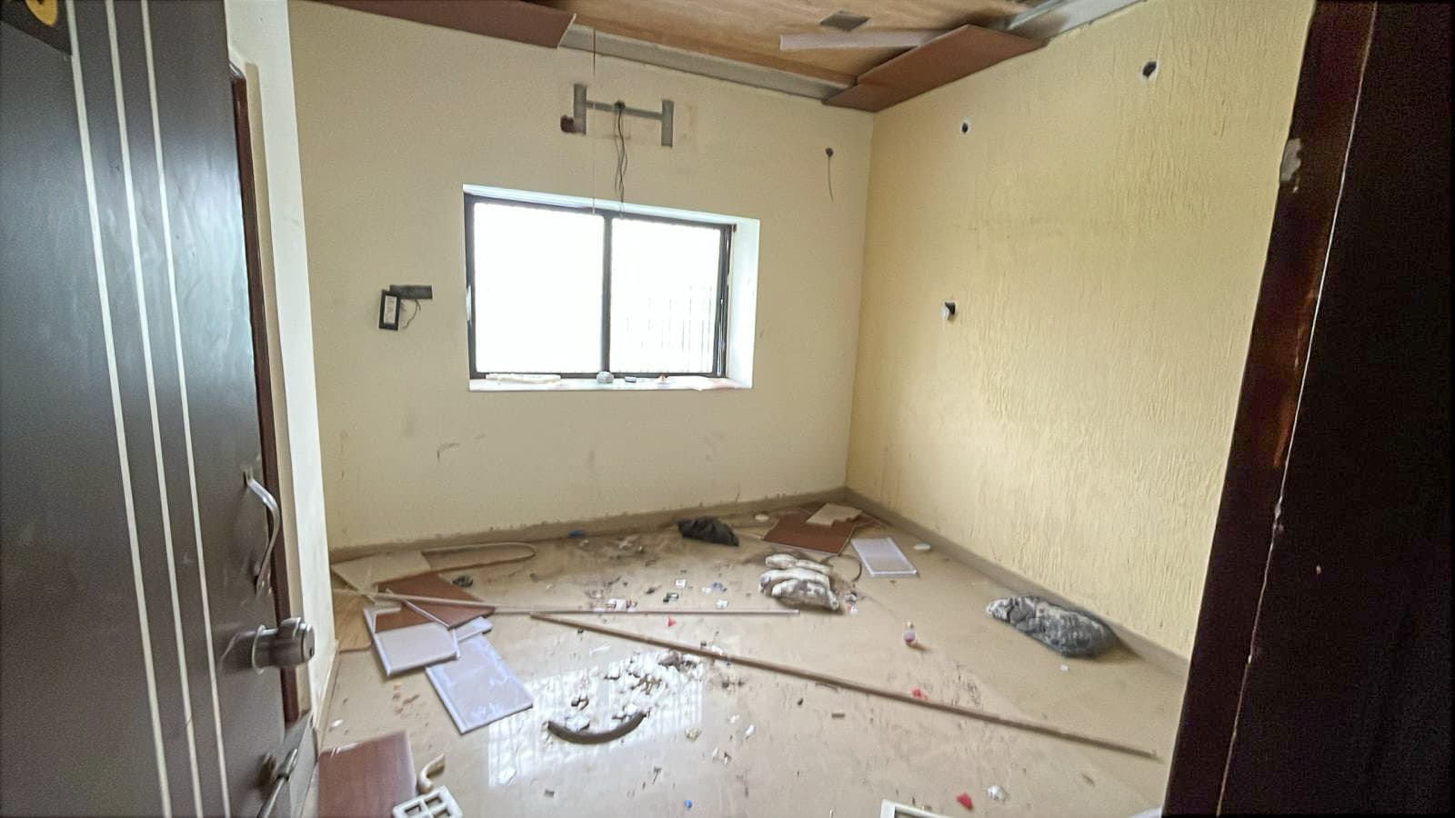 Property Photos 15