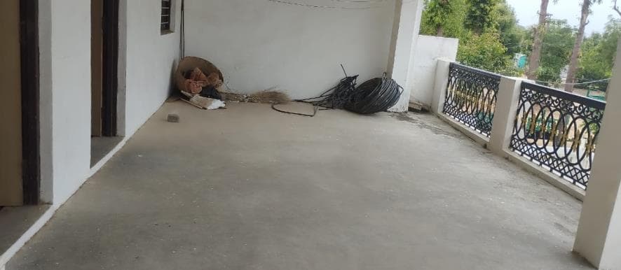 Property Photos 22