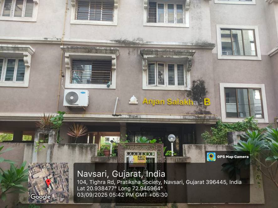 Property Photos 8