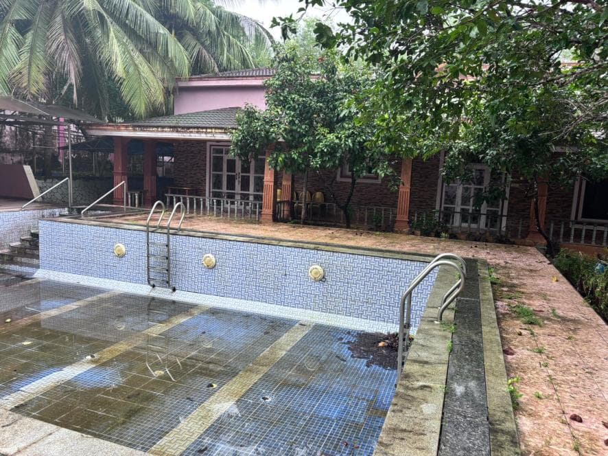 Property Photos 11