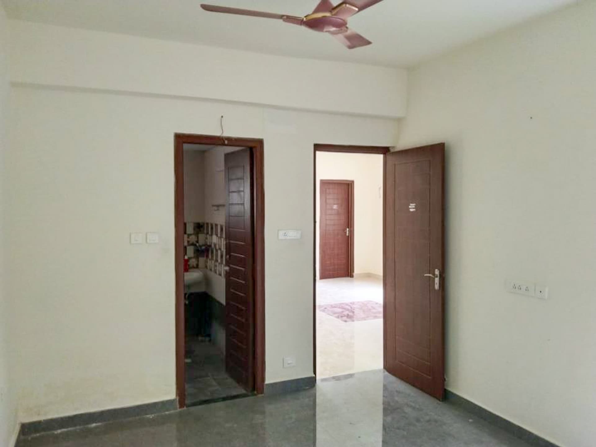 Property Photos 27