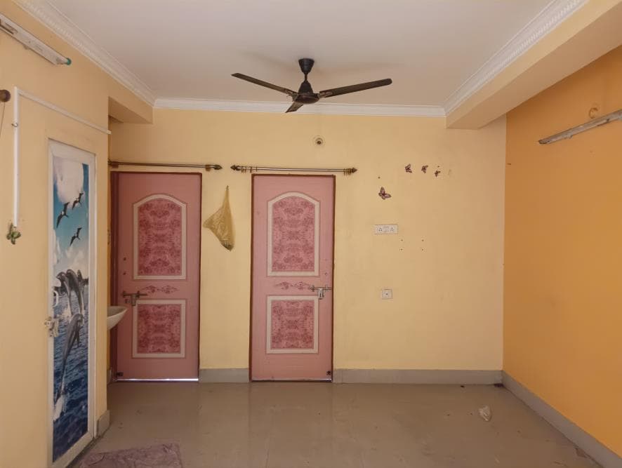 Property Photos 6