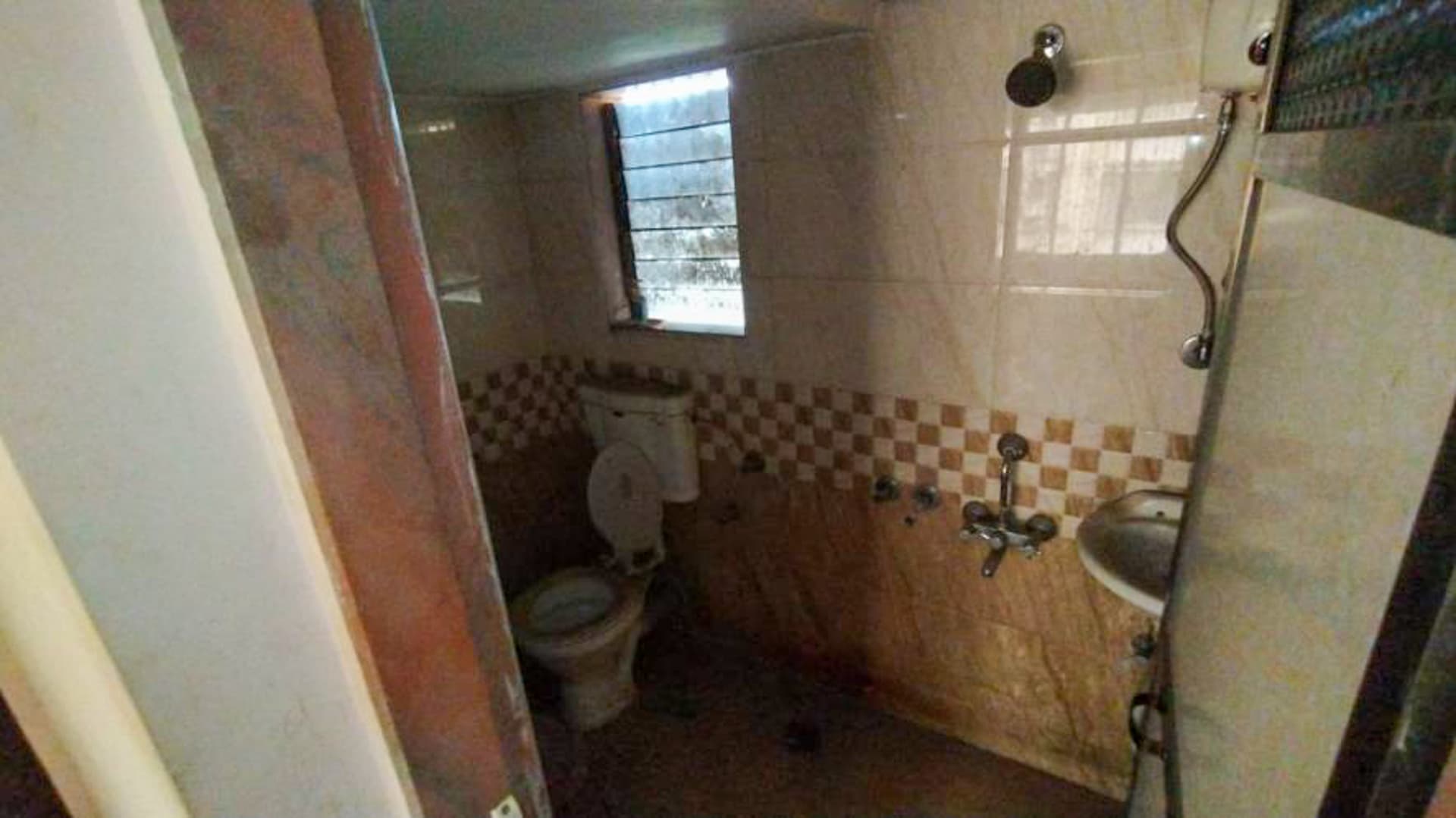 Property Photos 25