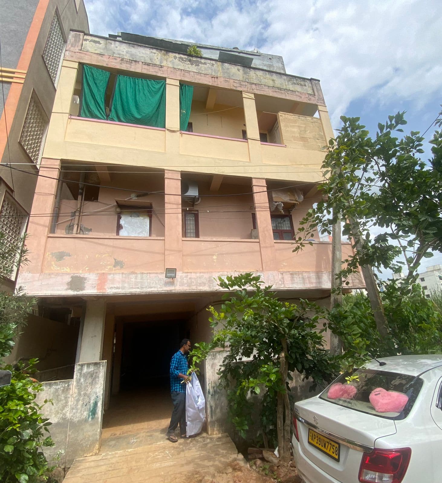 Property Photos 1