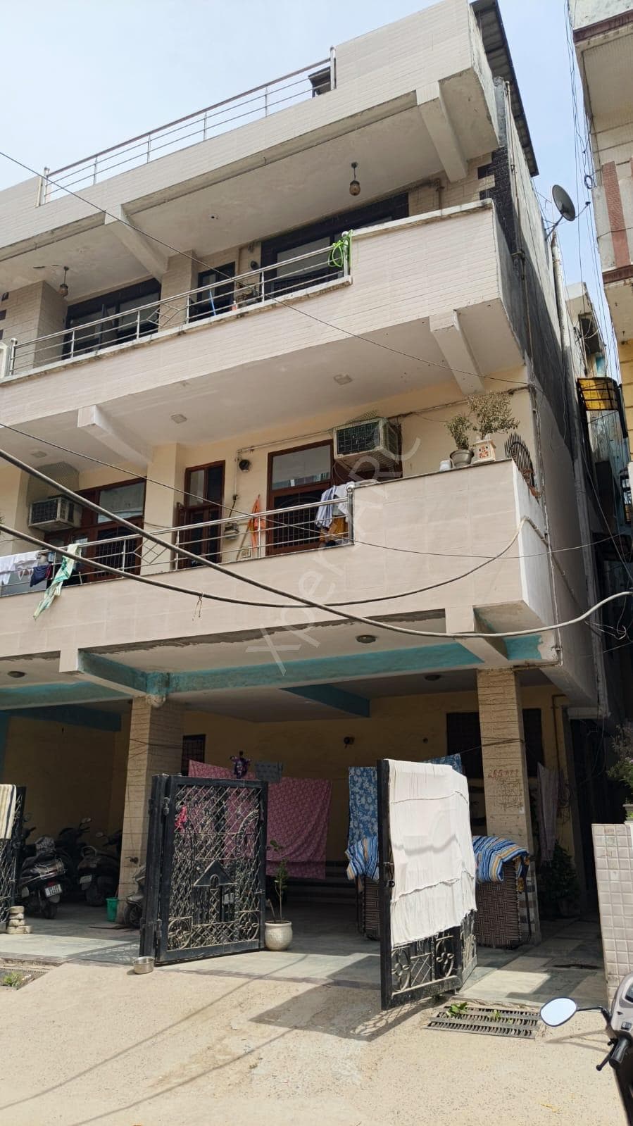 Property Photos 18