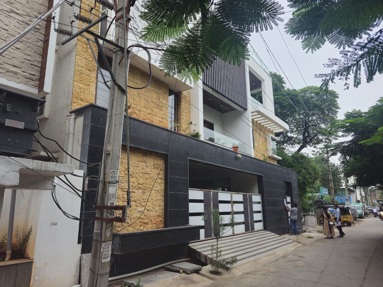 Property Photos 5