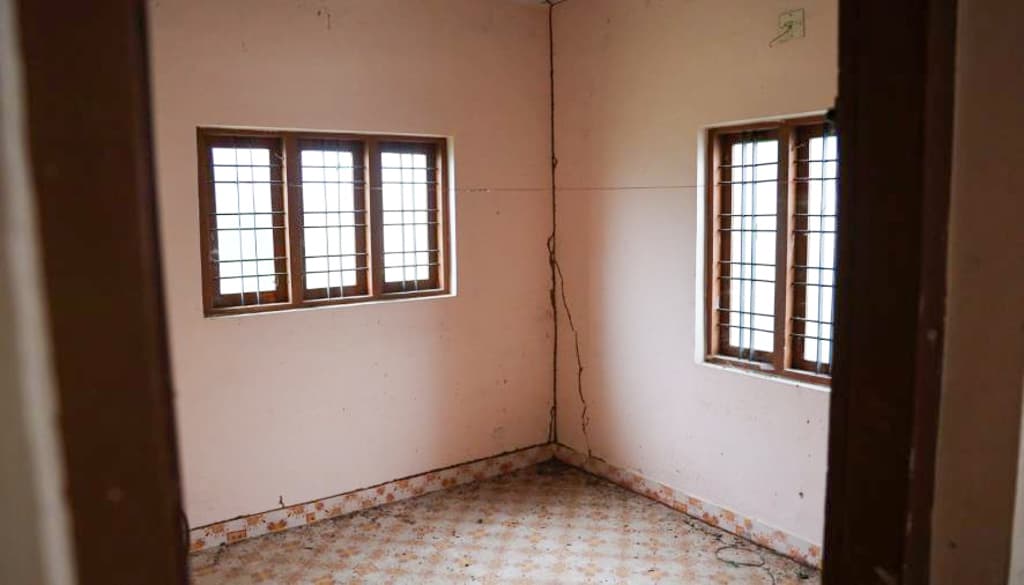Property Photos 8