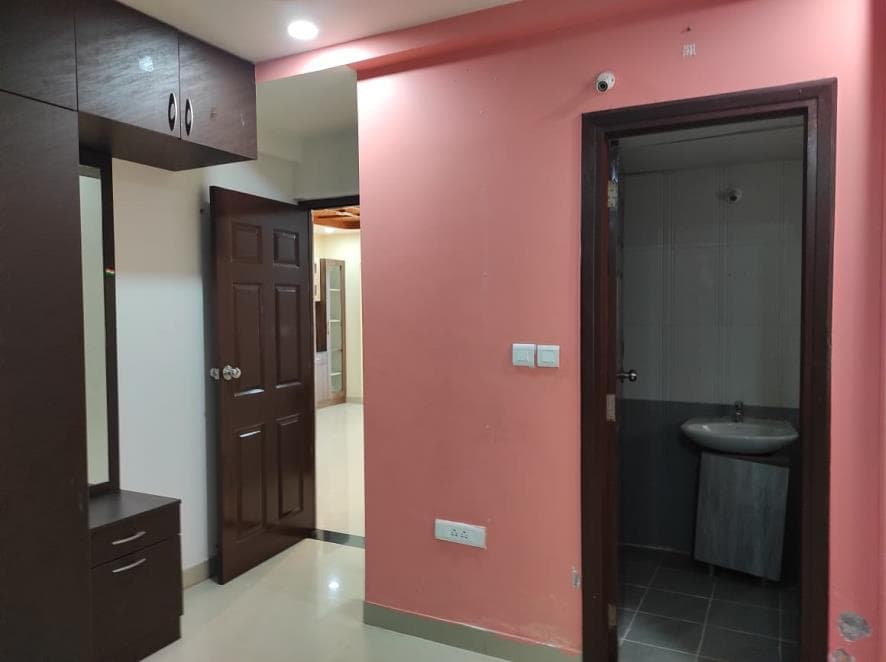 Property Photos 7