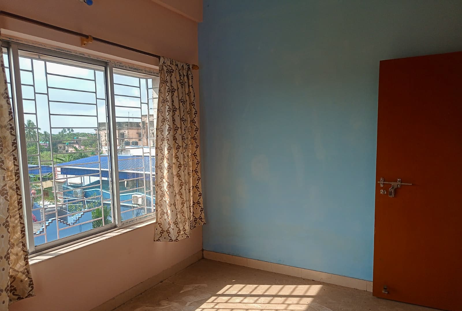Property Photos 13