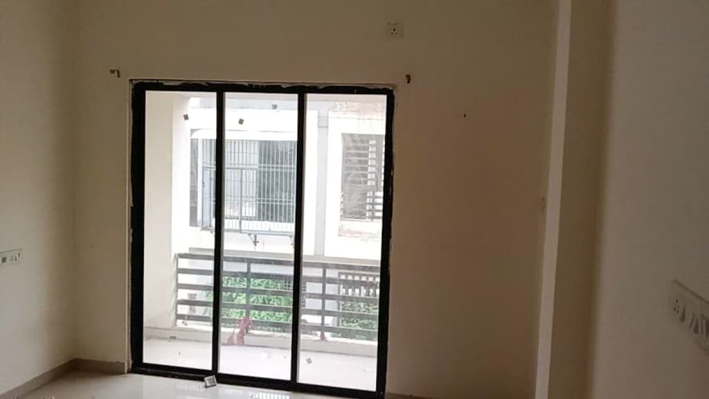 Property Photos 32