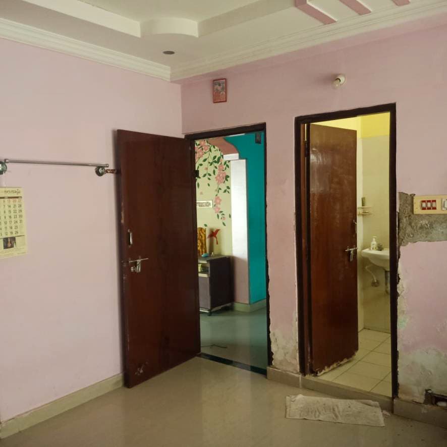 Property Photos 8