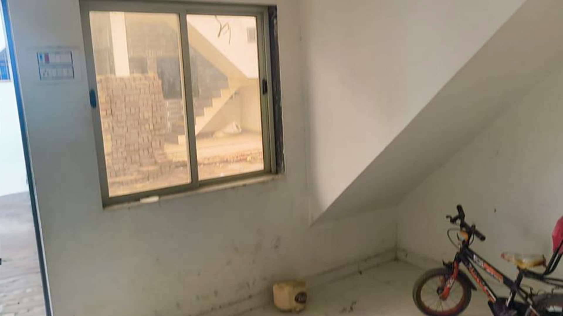 Property Photos 8