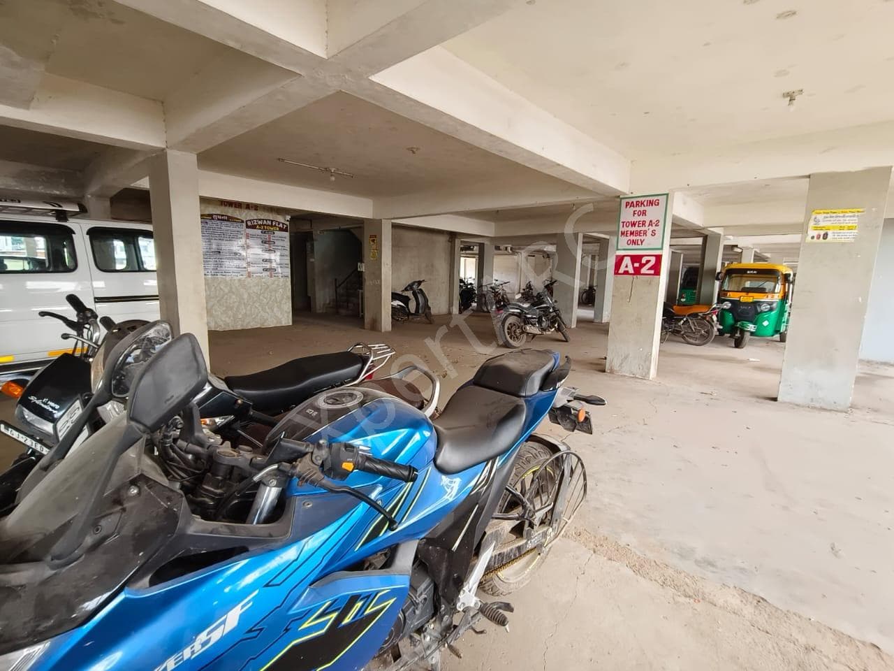 Property Photos 9
