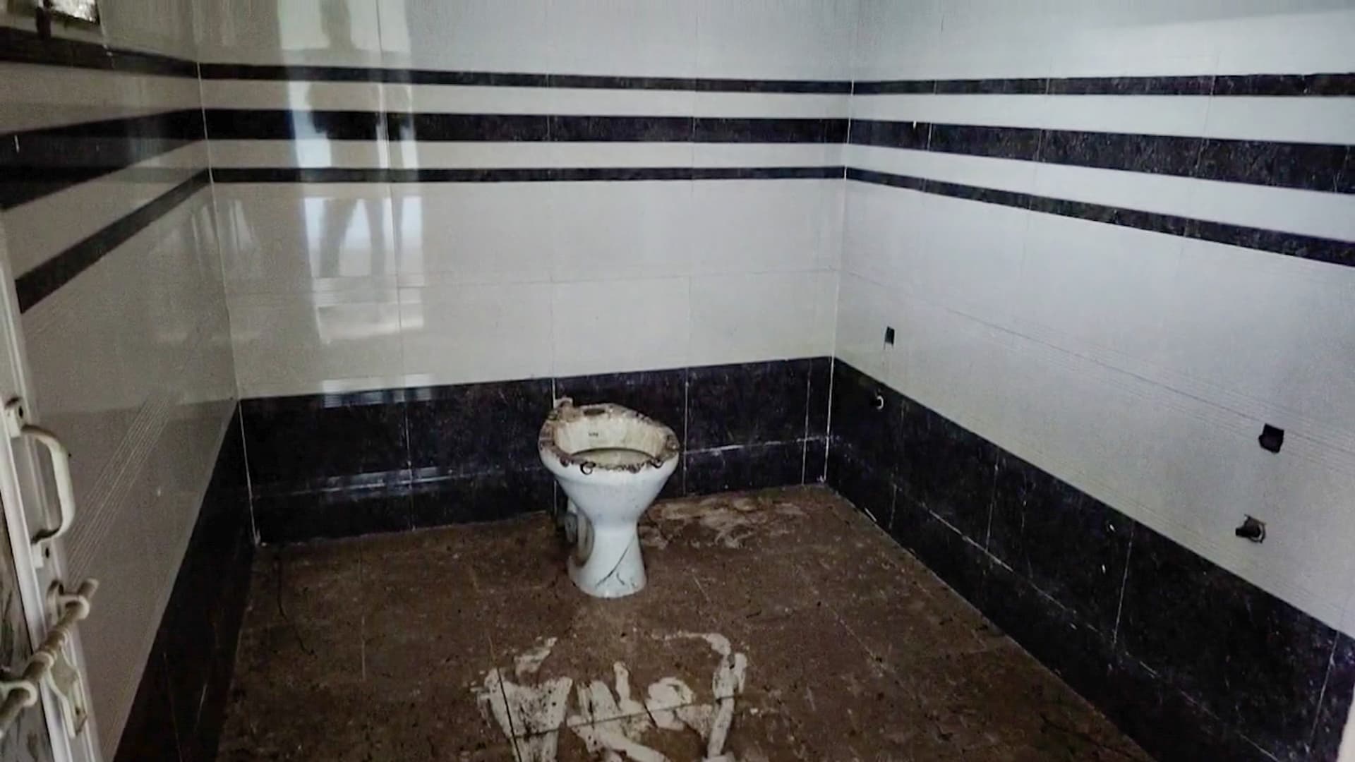 Property Photos 5