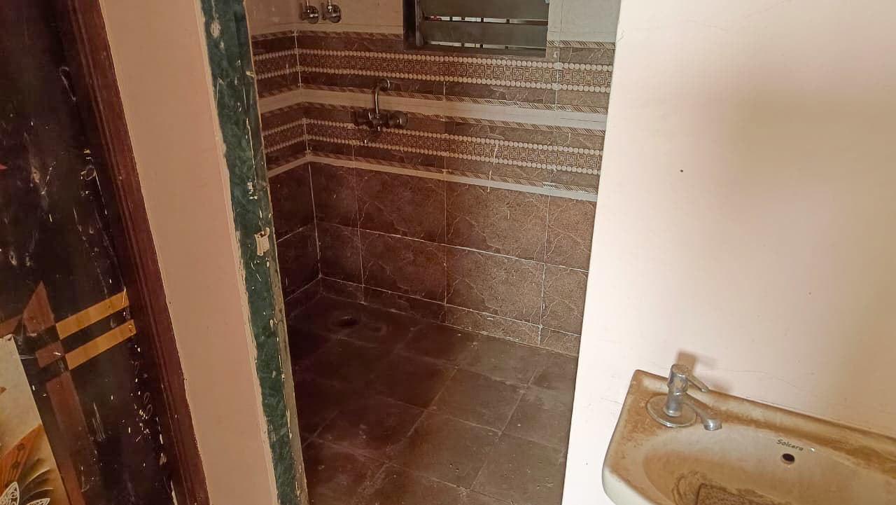 Property Photos 6