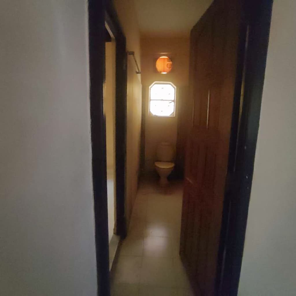 Property Photos 8