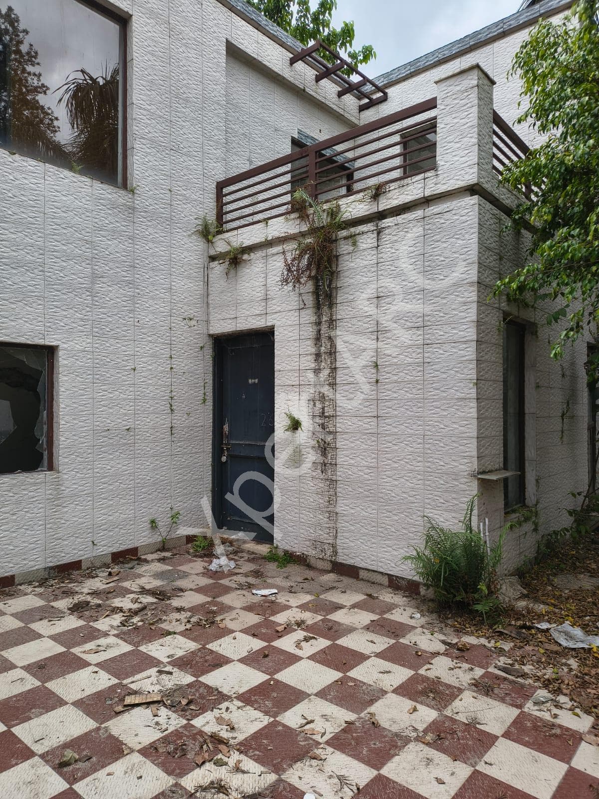 Property Photos 7