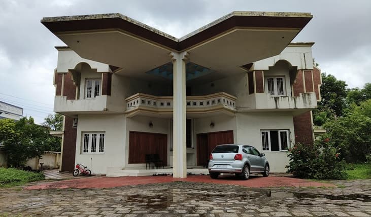 Property Photos 1