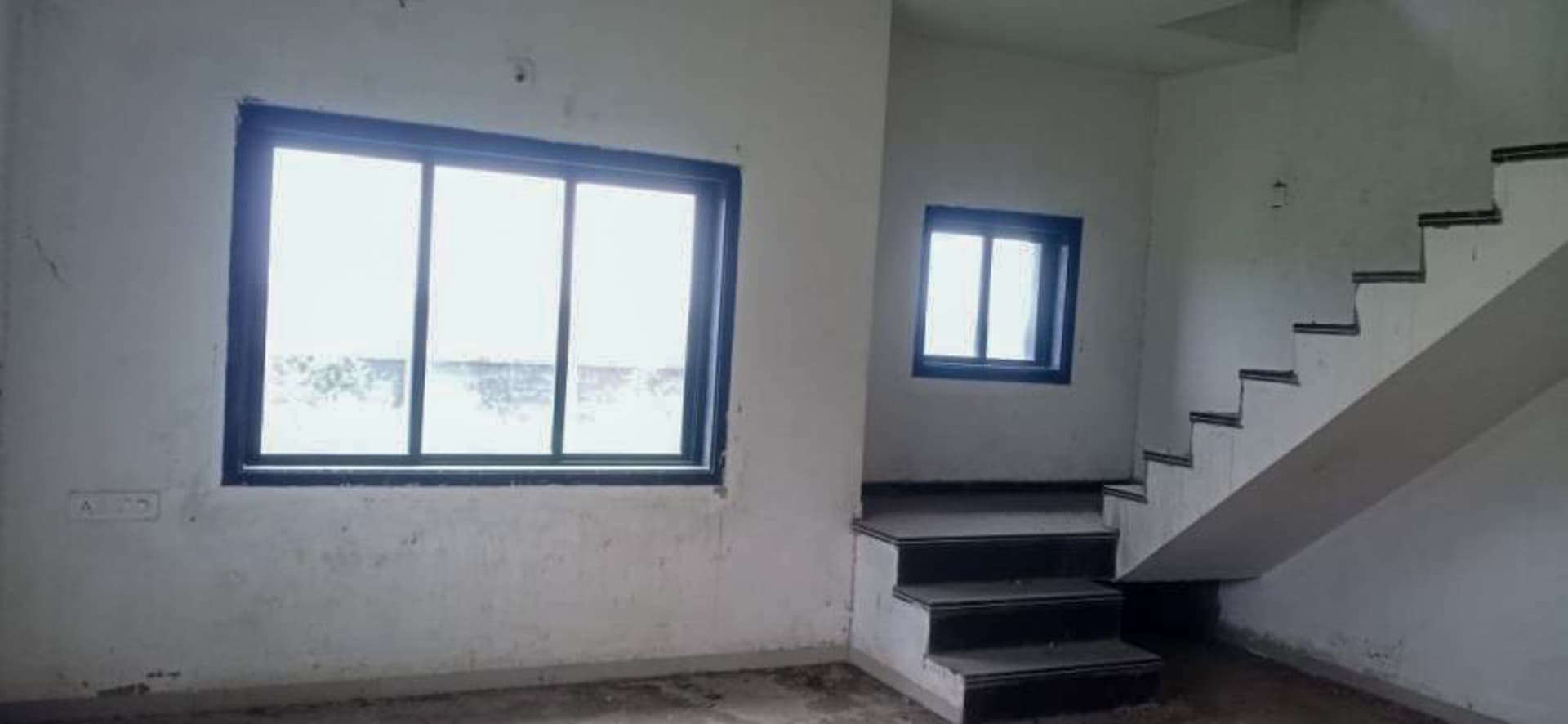 Property Photos 5