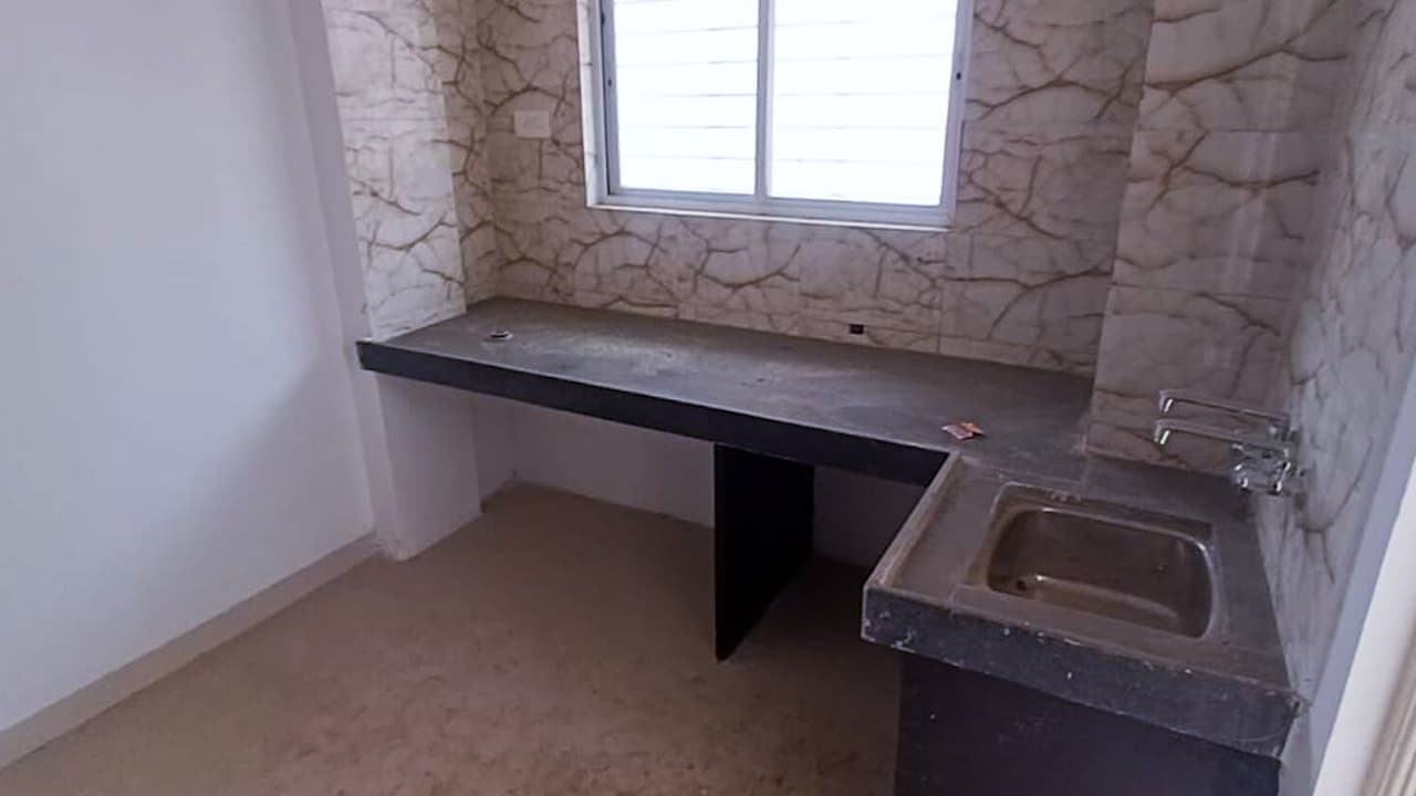 Property Photos 6