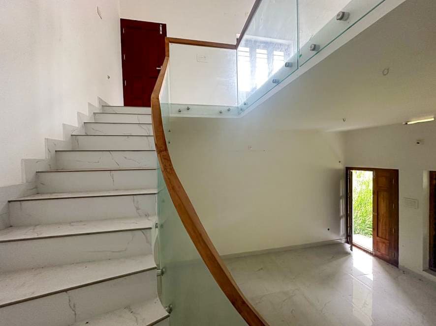 Property Photos 7