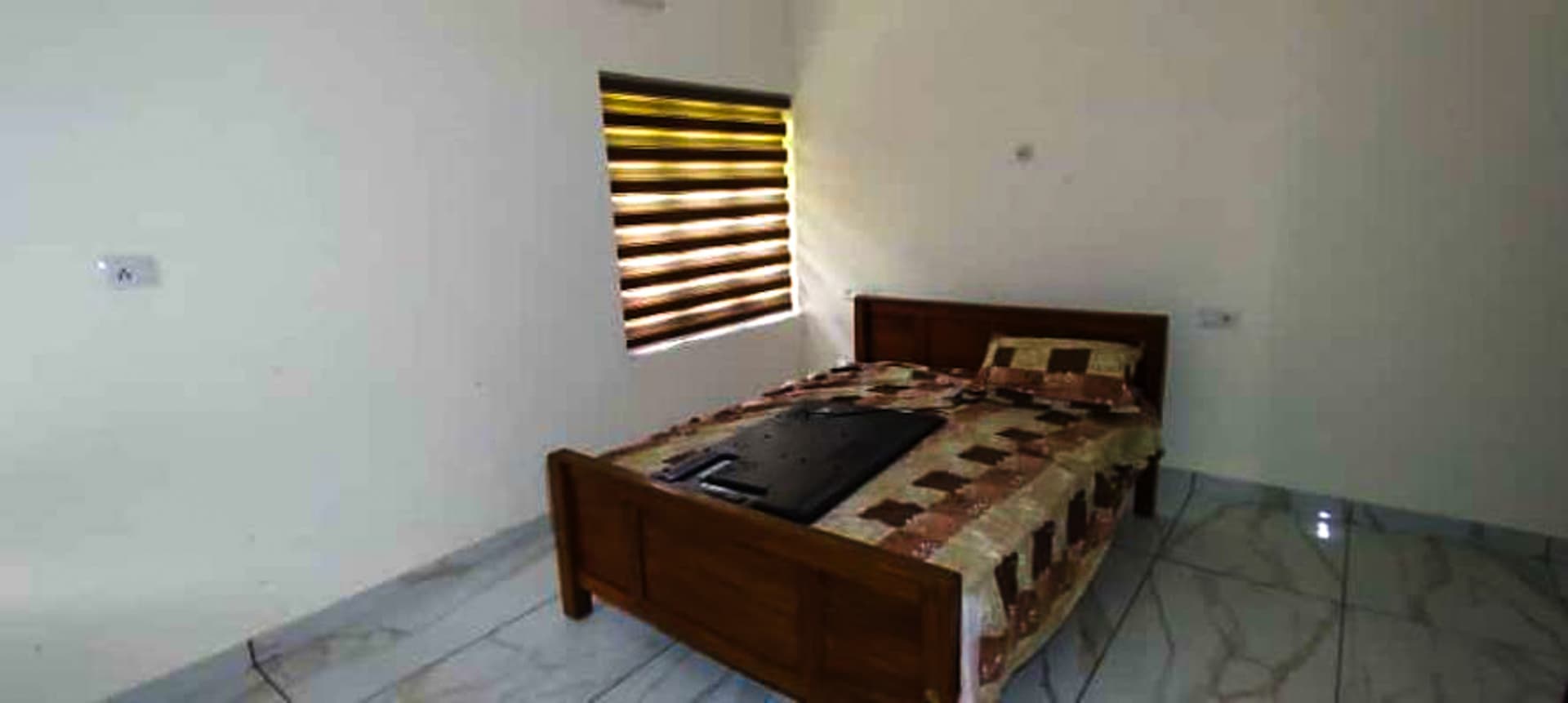Property Photos 12