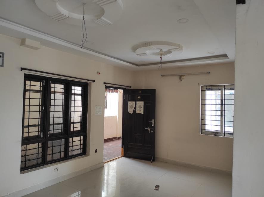 Property Photos 17