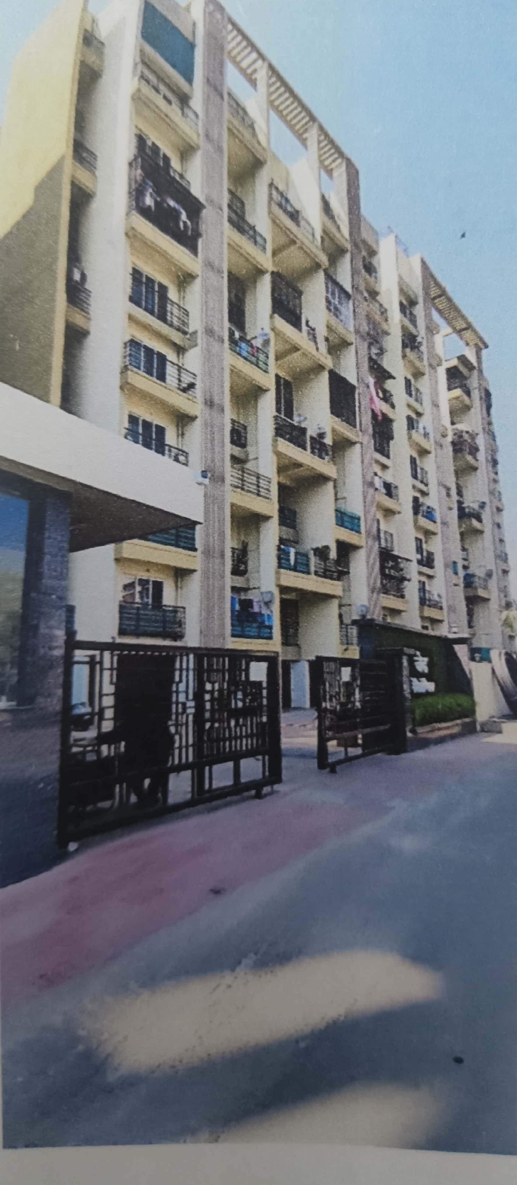 Property Photos 6