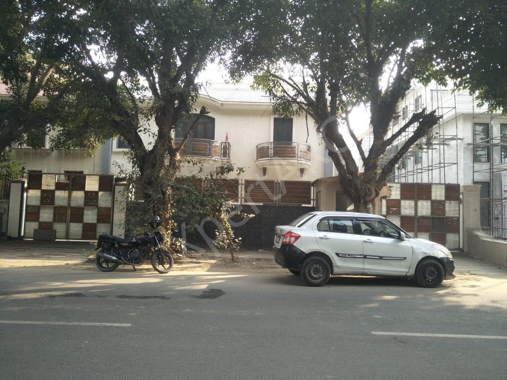 Property Photos 8