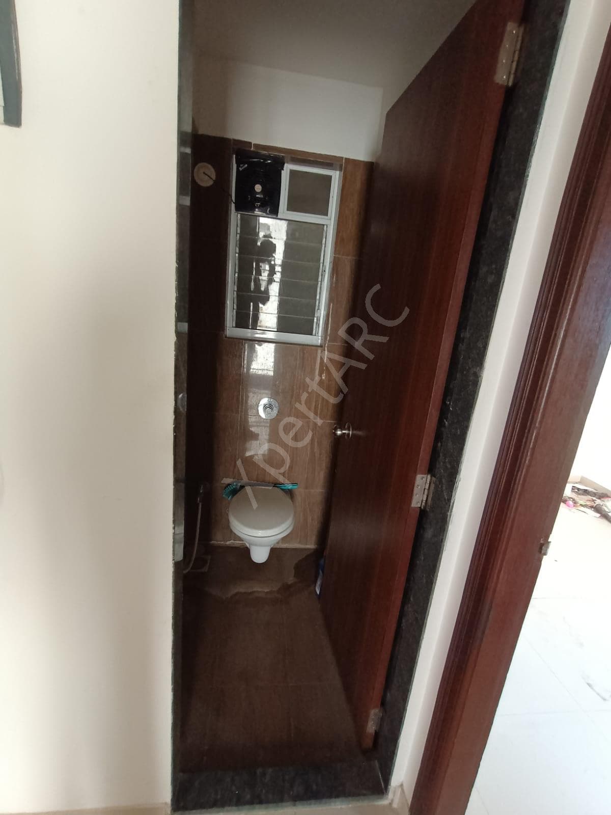 Property Photos 9