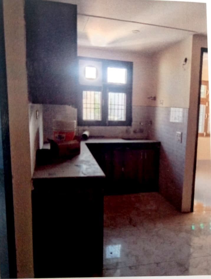 Property Photos 8