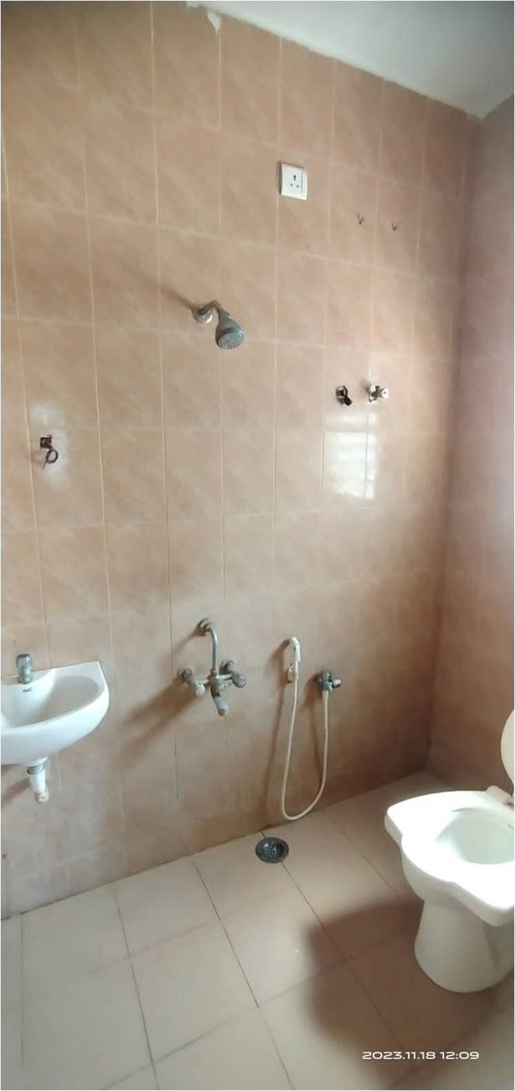 Property Photos 7