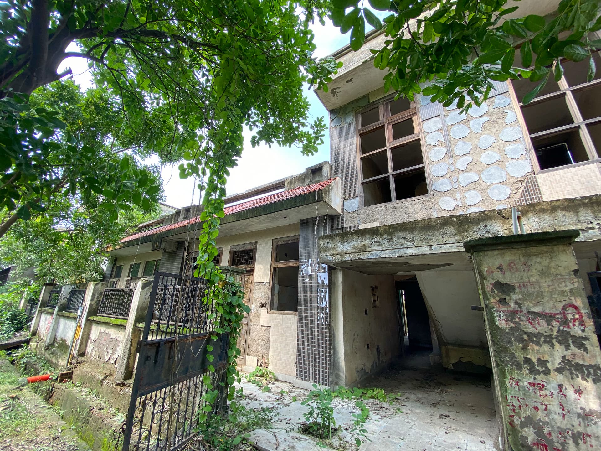 Property Photos 1
