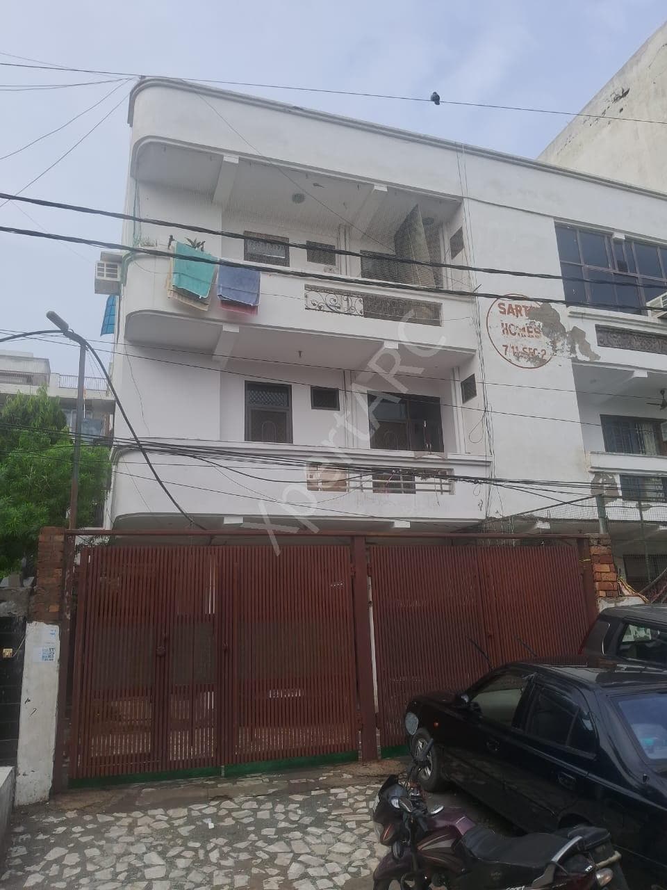 Property Photos 1