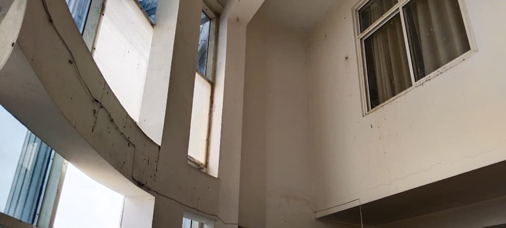Property Photos 26